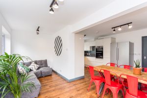 Communal Area- click for photo gallery